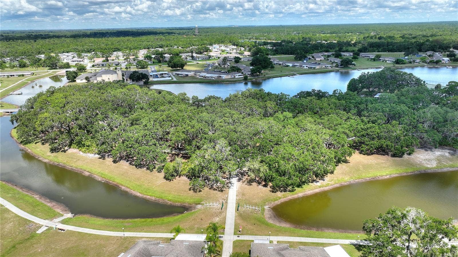 2637 CLUB CIRCLE, Lake Wales, FL 33854