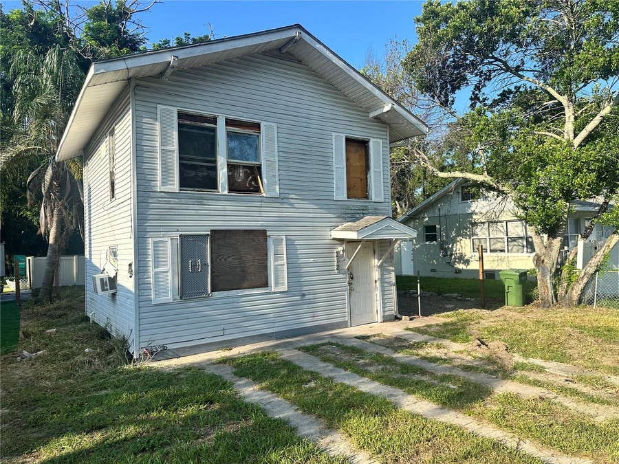 Property photo for 212 AVENUE F SE, Winter Haven, FL