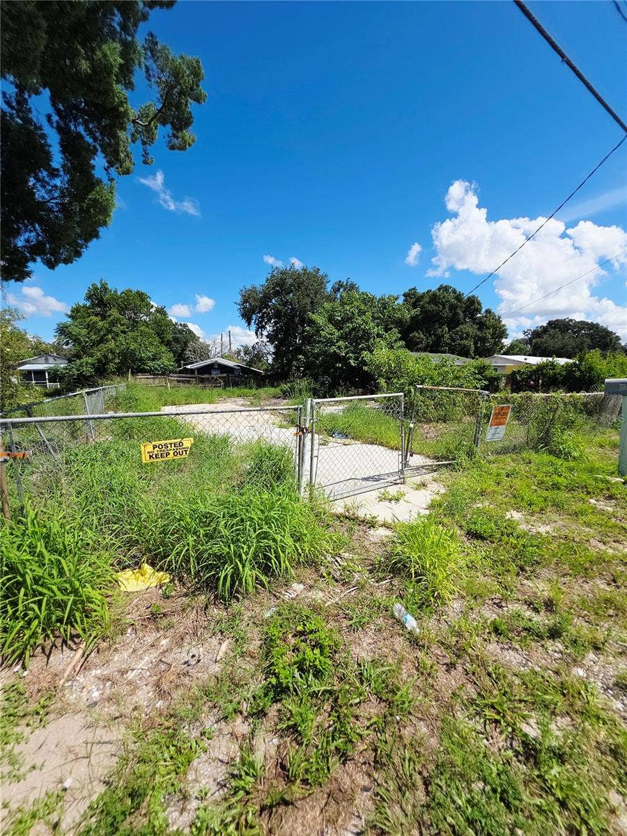 Property photo for 305 E BRIDGERS AVENUE, Auburndale, FL