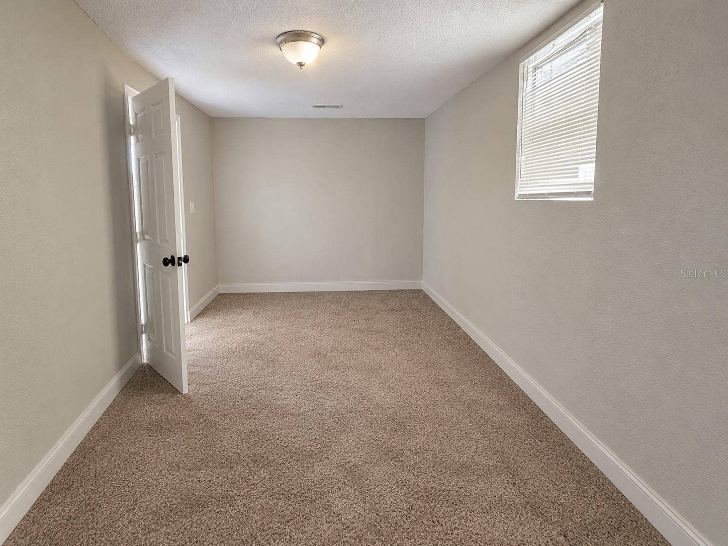 852 DERBYSHIRE ROAD, Daytona Beach, FL 32117 852 DERBYSHIRE ROAD, Daytona Beach, FL 32117