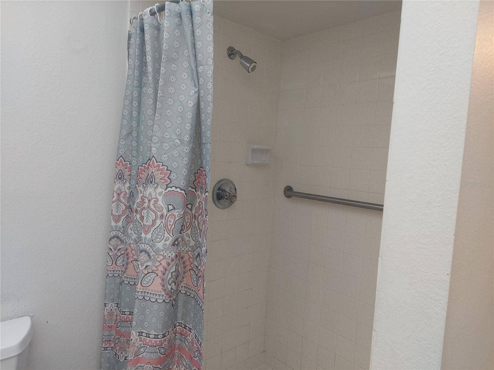 1776 6TH STREET NW, #304, Winter Haven, FL 33881 Tile walk-in shower