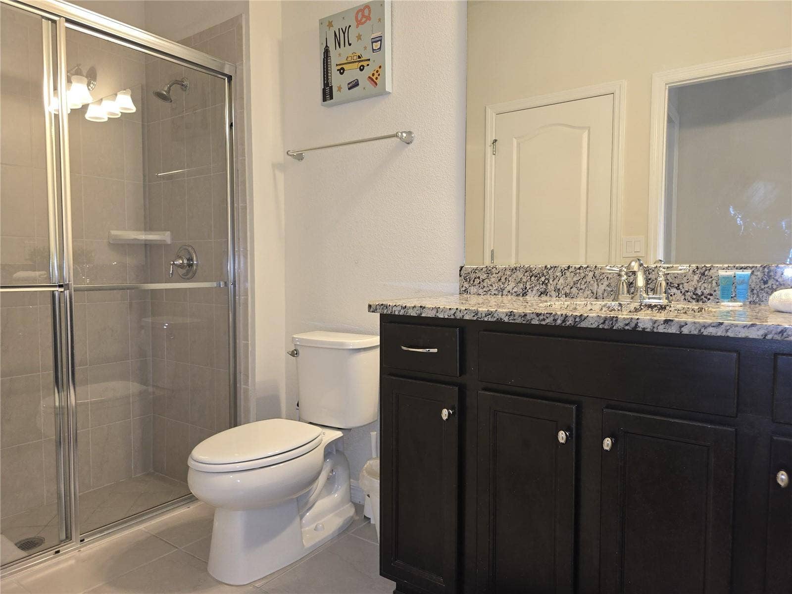 2462 DUBAI STREET, Kissimmee, FL 34747 Bathroom 2