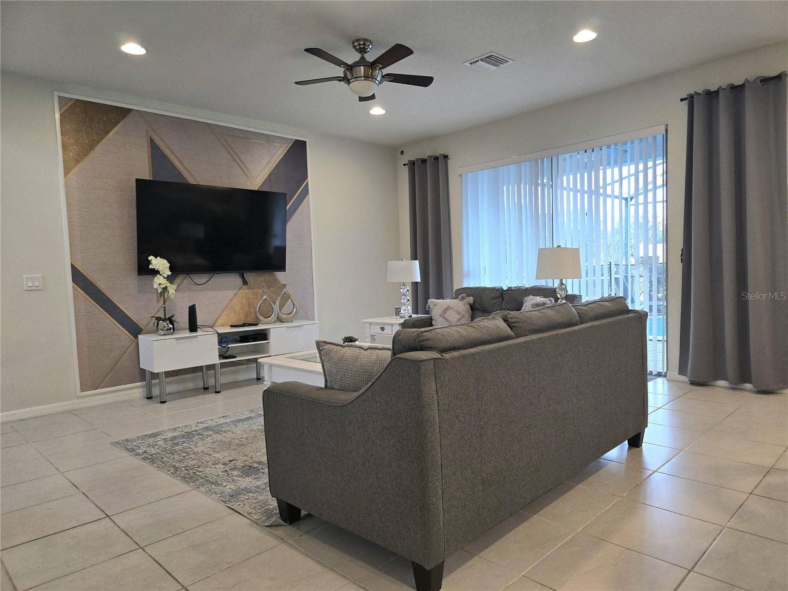 2462 DUBAI STREET, Kissimmee, FL 34747 2462 DUBAI STREET, Kissimmee, FL 34747