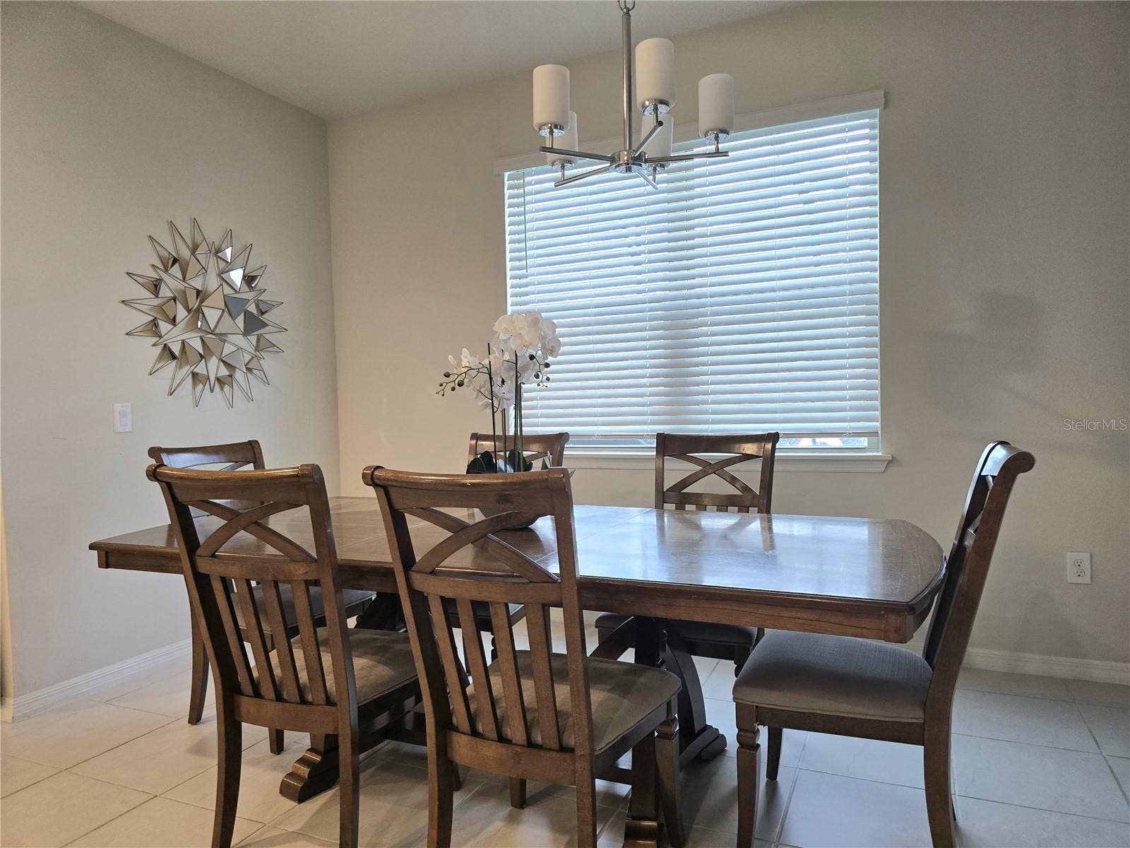 2462 DUBAI STREET, Kissimmee, FL 34747 Formal Dining