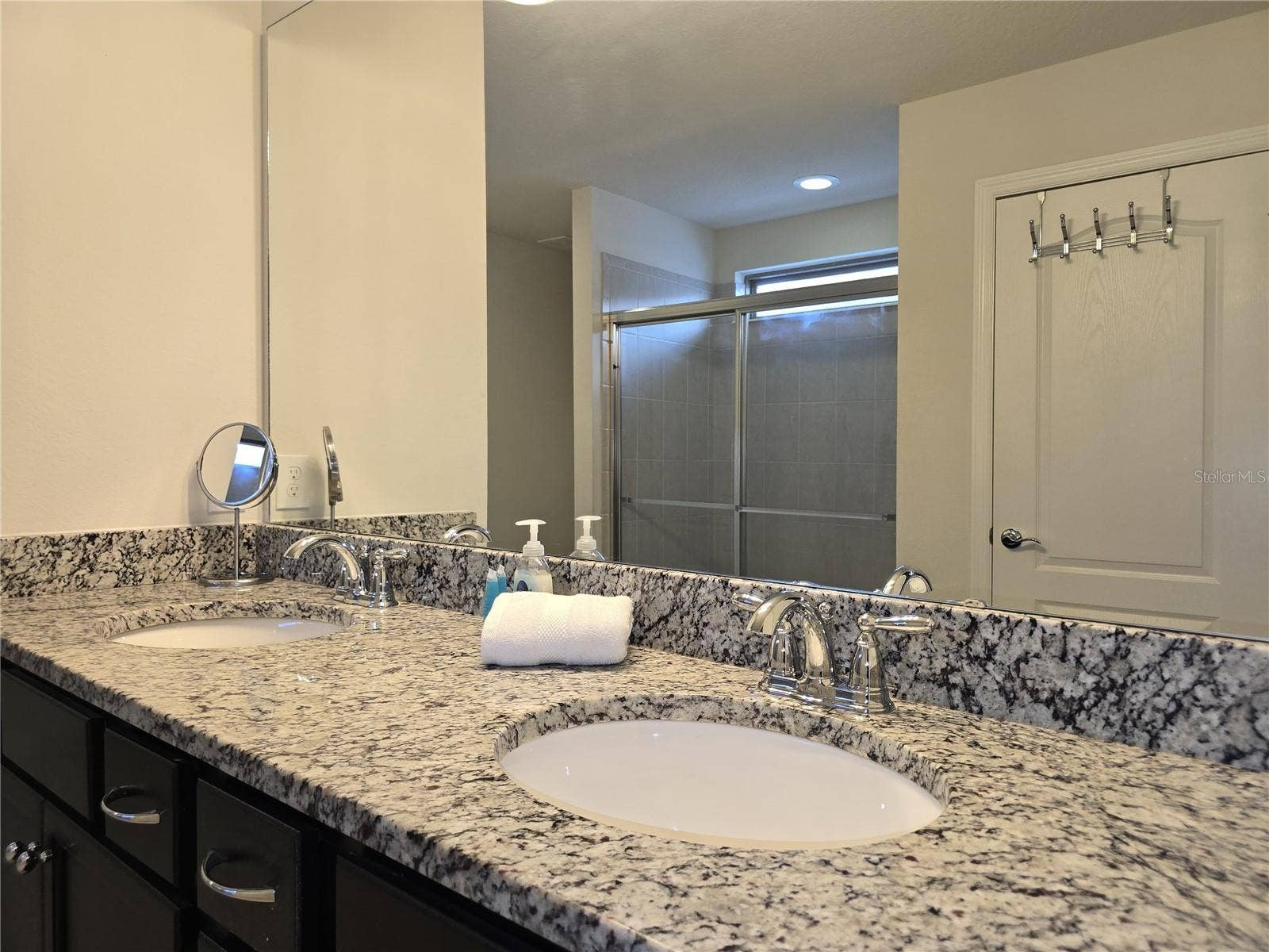 2462 DUBAI STREET, Kissimmee, FL 34747 Primary Bathroom