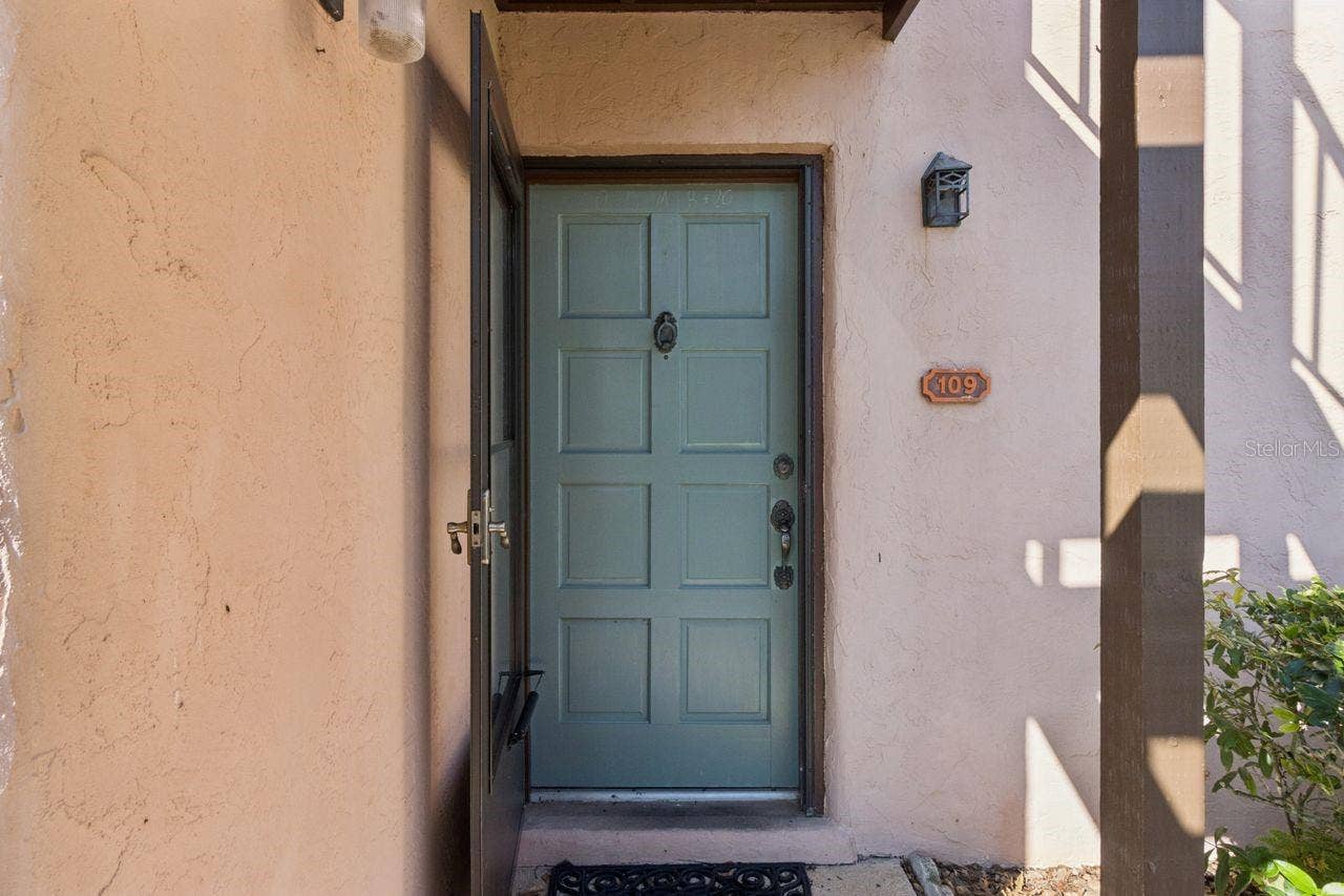 109 LA CASA, #109, Lake Wales, FL 33898 Front door