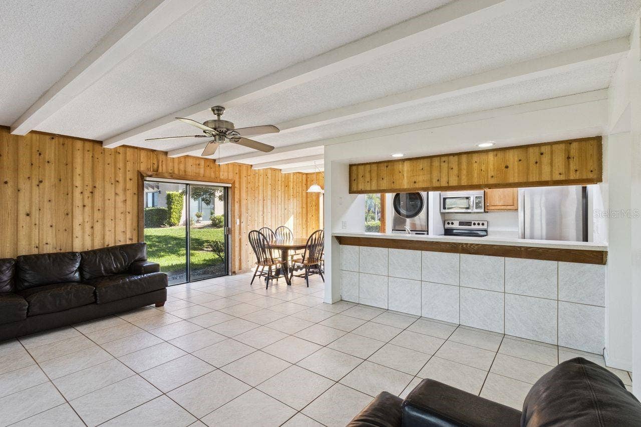 109 LA CASA, #109, Lake Wales, FL 33898 Living room
