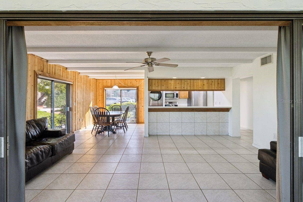 109 LA CASA, #109, Lake Wales, FL 33898 View looking in from the Florida Room