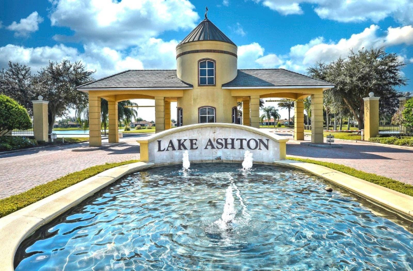 4232 DORNOCH DRIVE, Lake Wales, FL 33859 Lake Ashton is Central Florida's premium gated and guarded resort style living 55+ active adult community. One tour will convince you that this is the place to be.