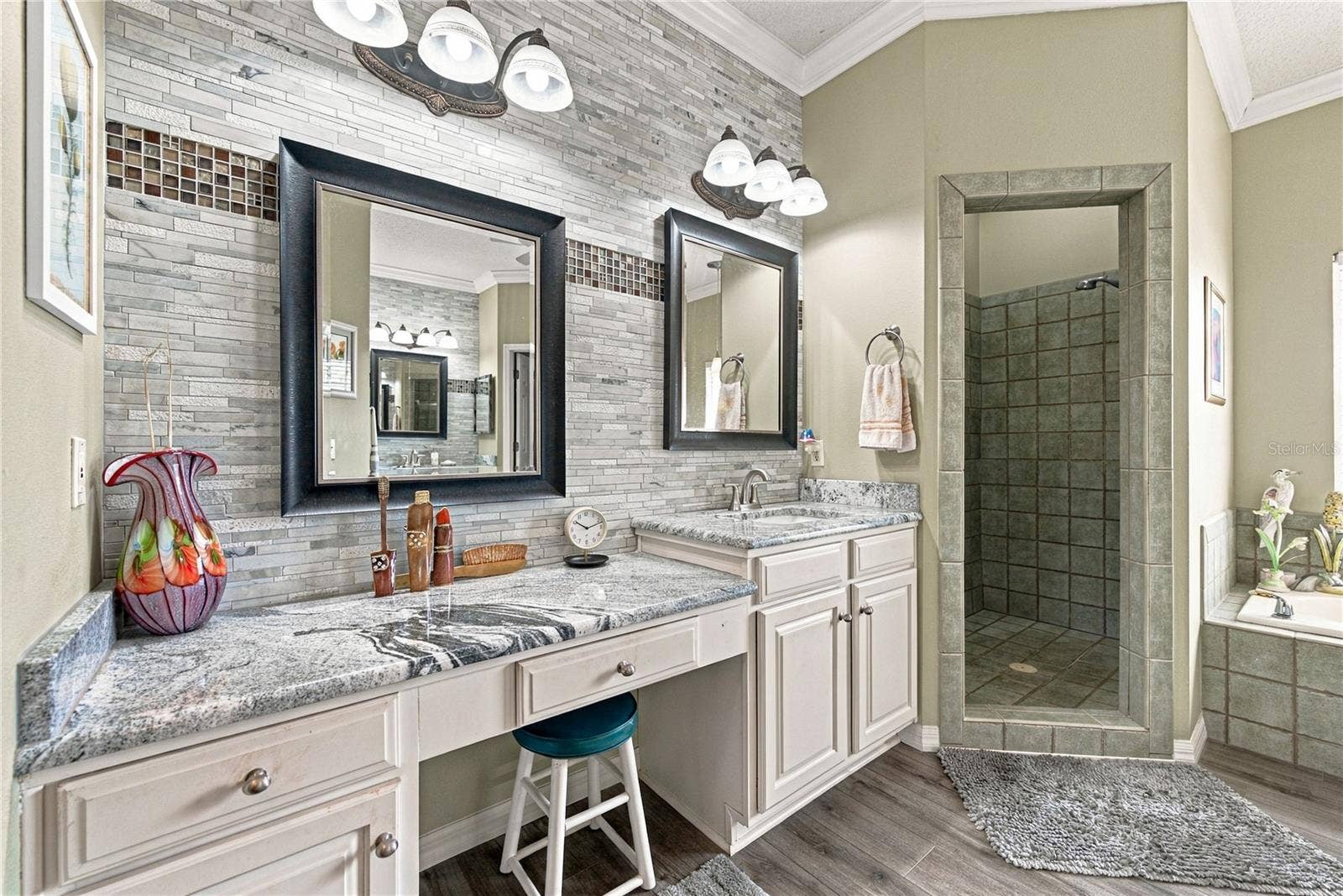 4232 DORNOCH DRIVE, Lake Wales, FL 33859 The primary bath has been recently remodeled and features separate vanities.