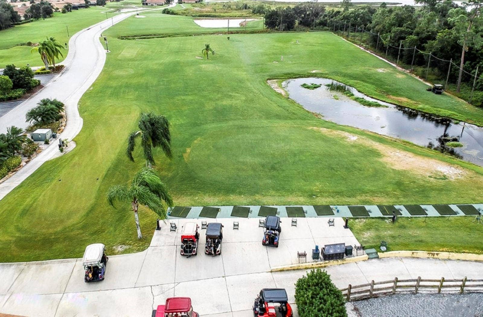 4232 DORNOCH DRIVE, Lake Wales, FL 33859 Golf membership includes unlimited use of the driving range and 2 short game practice areas.
