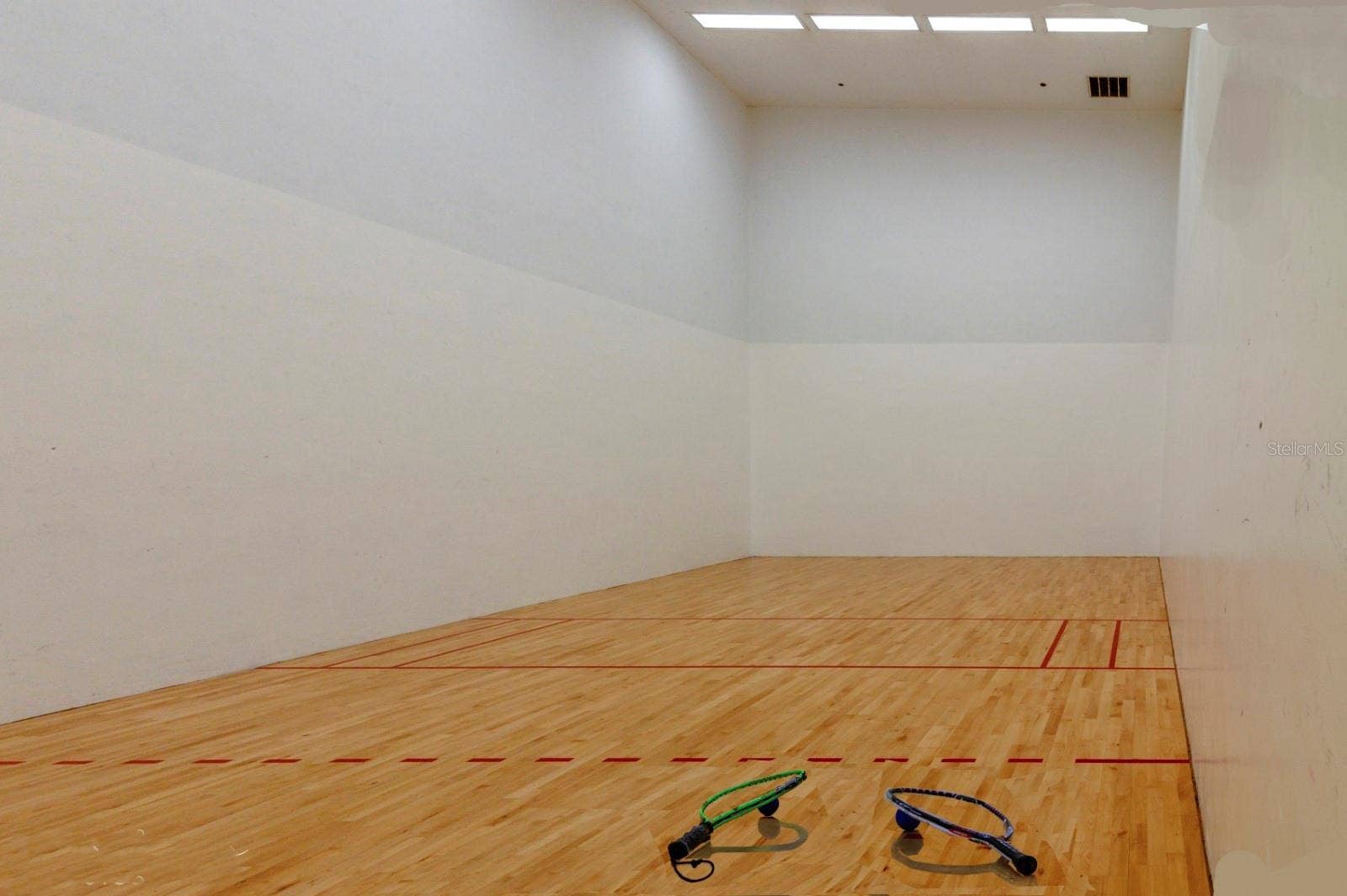 4232 DORNOCH DRIVE, Lake Wales, FL 33859 The Health and Fitness Center racquetball court.