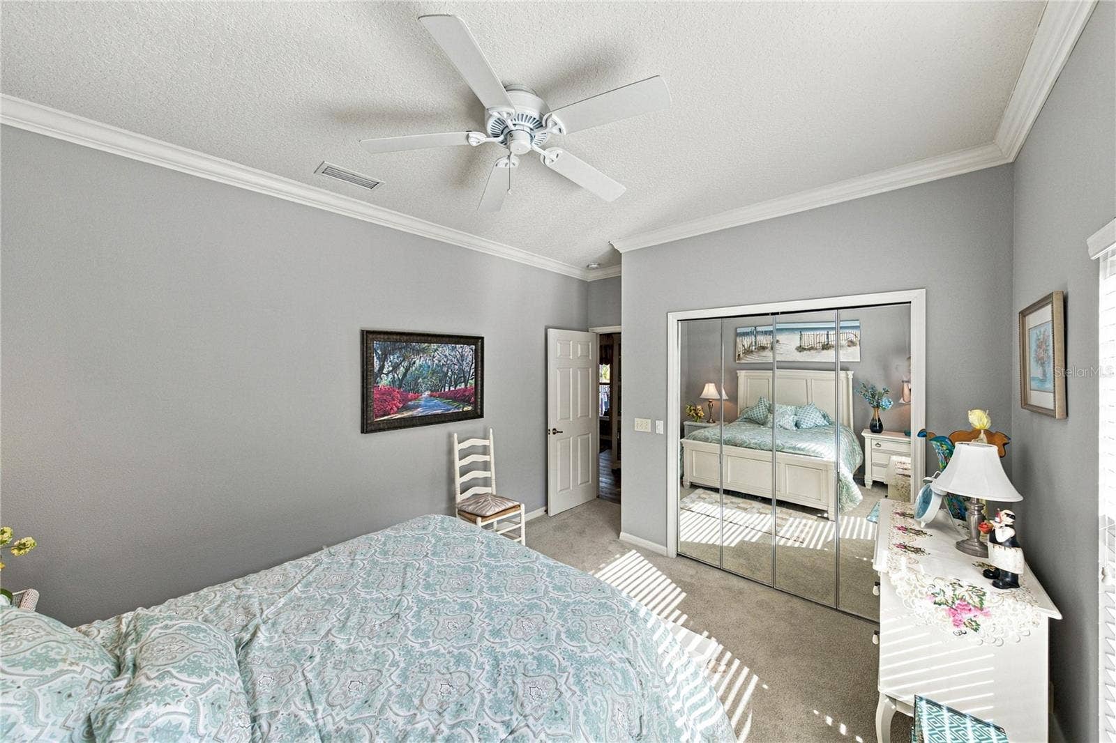 4232 DORNOCH DRIVE, Lake Wales, FL 33859 The second bedroom has mirrored closet doors. The guest bathroom is adjacent.