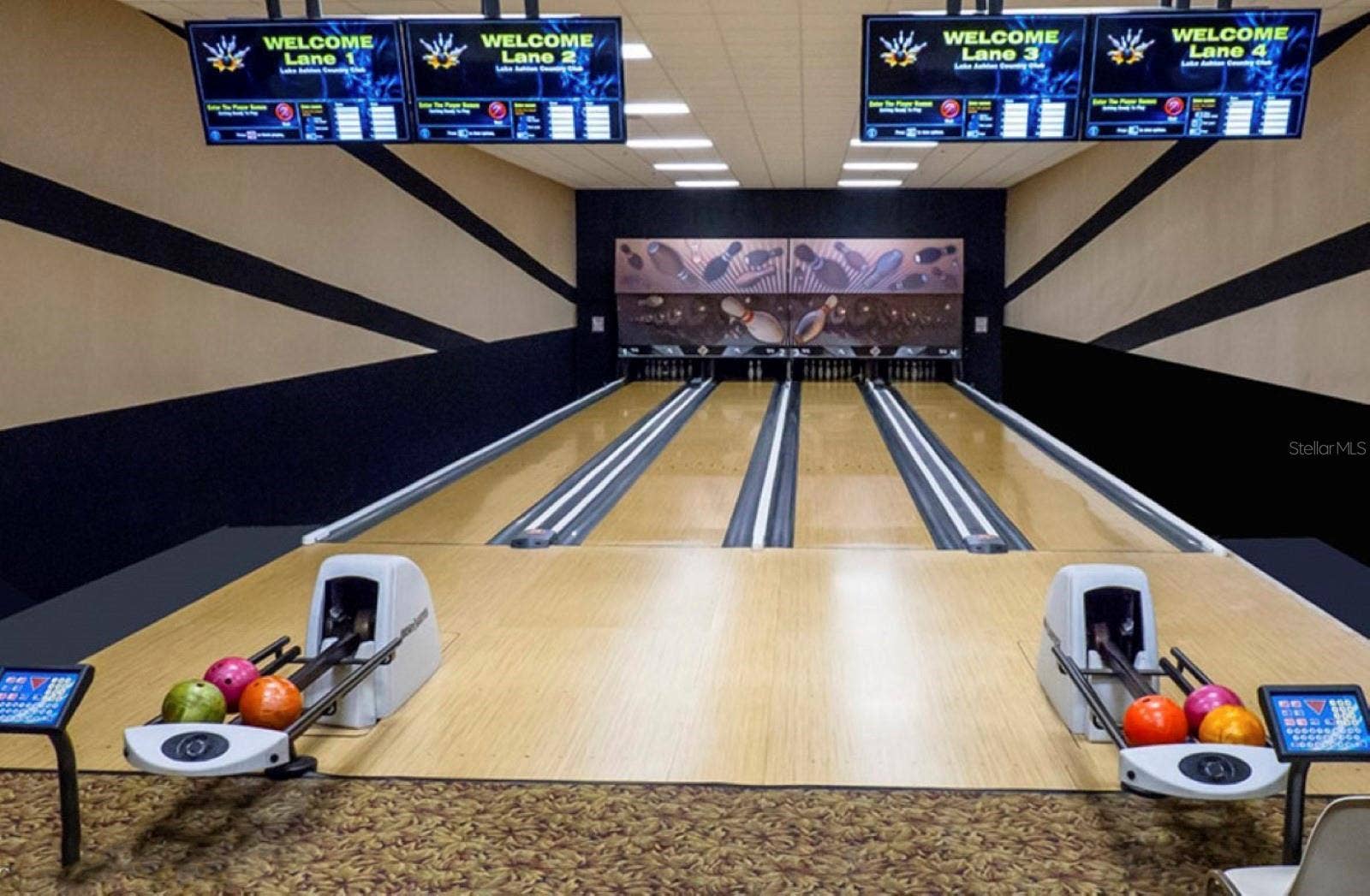 4232 DORNOCH DRIVE, Lake Wales, FL 33859 The main clubhouse bowling center has automated scoring, house balls and shoes. Bowling is free for residents.