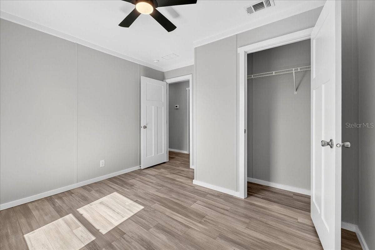 2207 HIALEAH AVENUE, Leesburg, FL 34748 2207 HIALEAH AVENUE, Leesburg, FL 34748