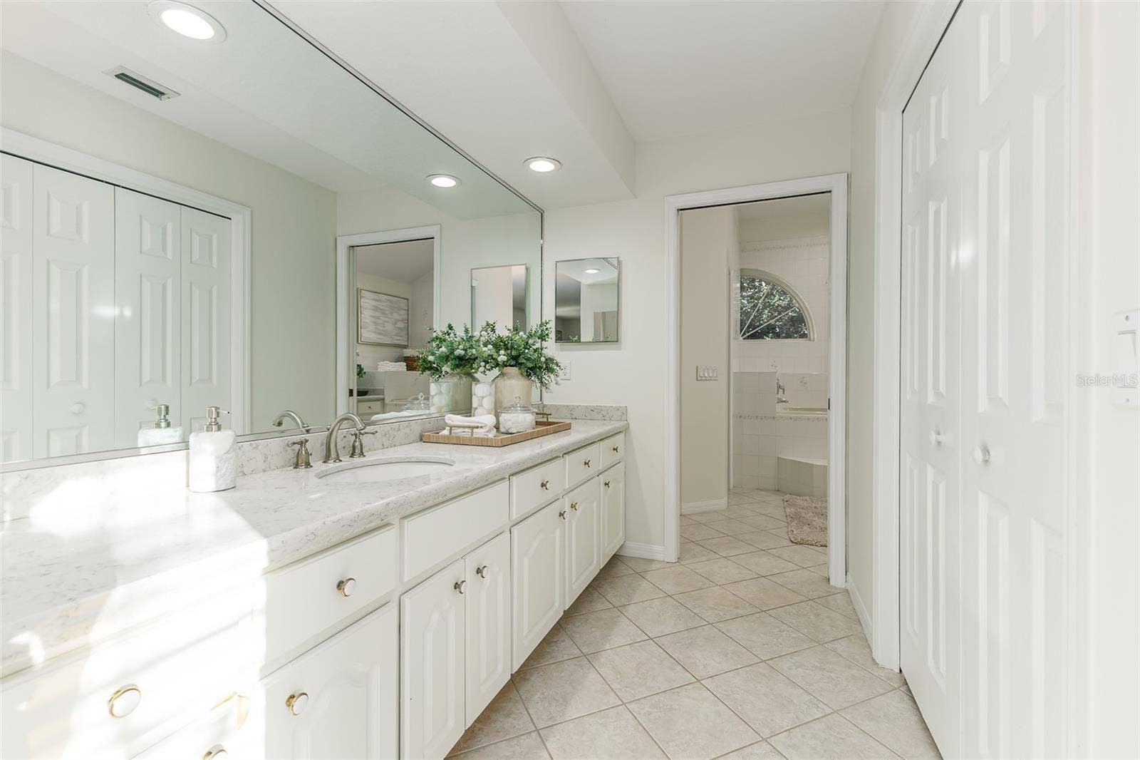 725 HERITAGE DRIVE NE, Winter Haven, FL 33881 725 HERITAGE DRIVE NE, Winter Haven, FL 33881