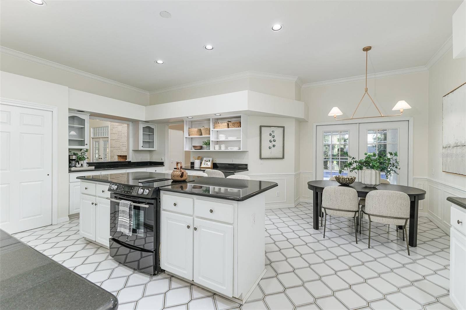 725 HERITAGE DRIVE NE, Winter Haven, FL 33881 725 HERITAGE DRIVE NE, Winter Haven, FL 33881
