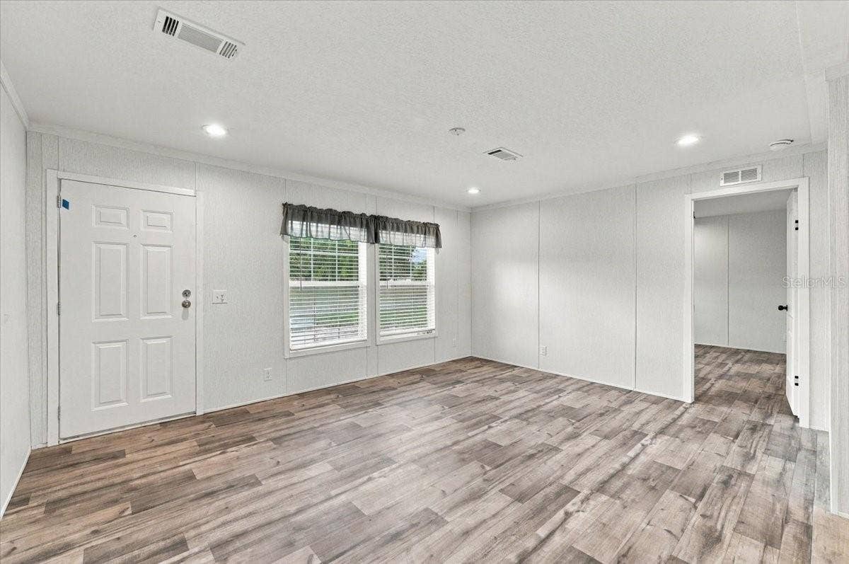 1228 SPARTON AVENUE, Port Orange, FL 32127