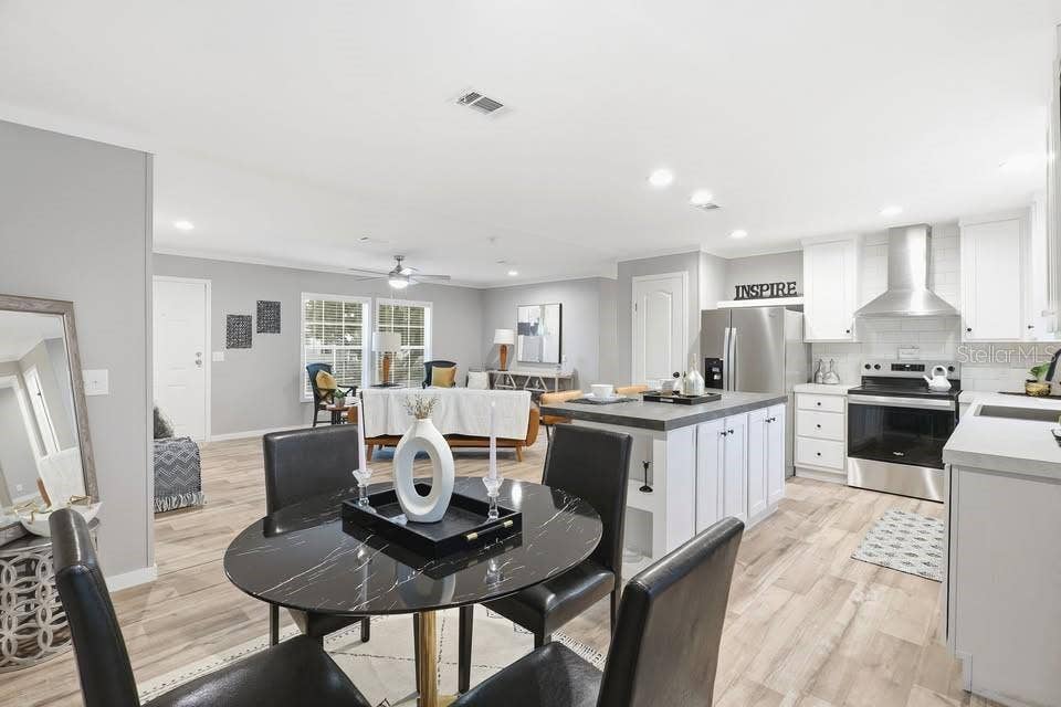 1913 WOODCREST DRIVE, Ormond Beach, FL 32174