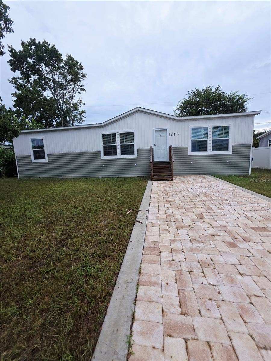 1913 WOODCREST DRIVE, Ormond Beach, FL 32174