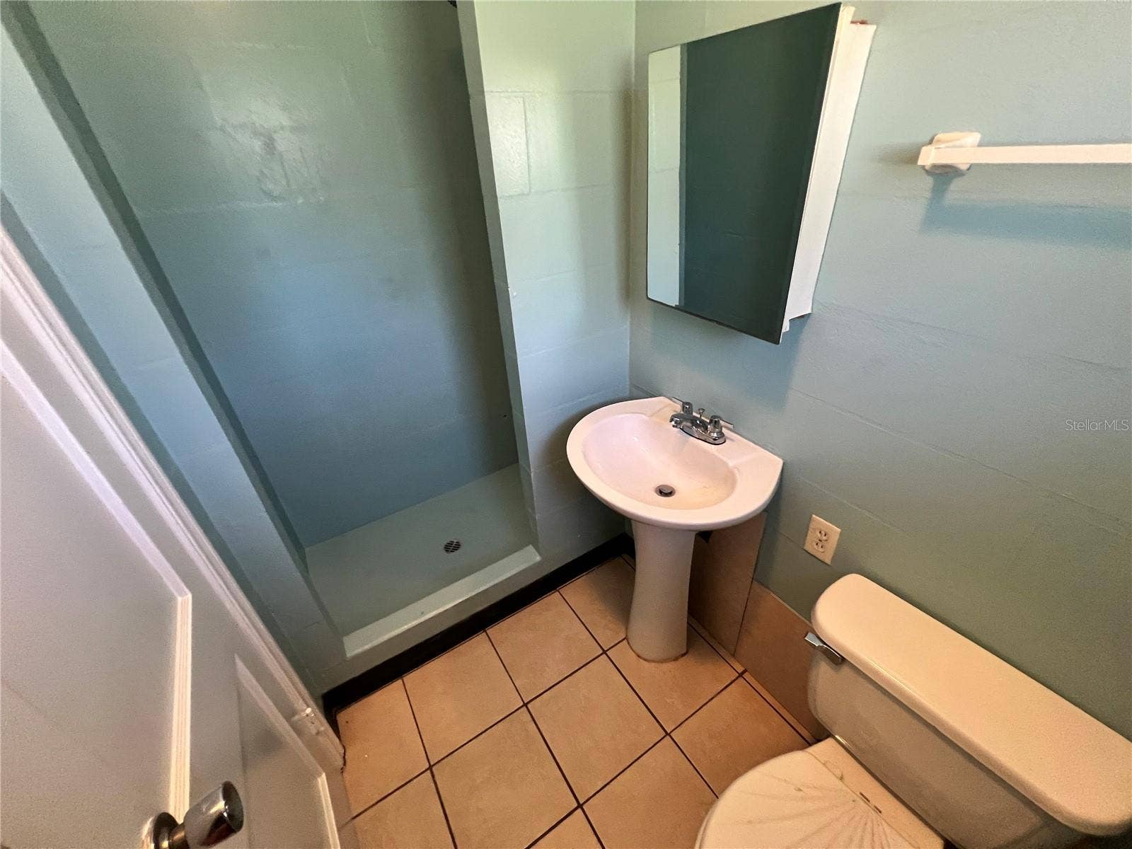 1881 15TH STREET NW, Winter Haven, FL 33881 3rd Bathroom in Laundry Room