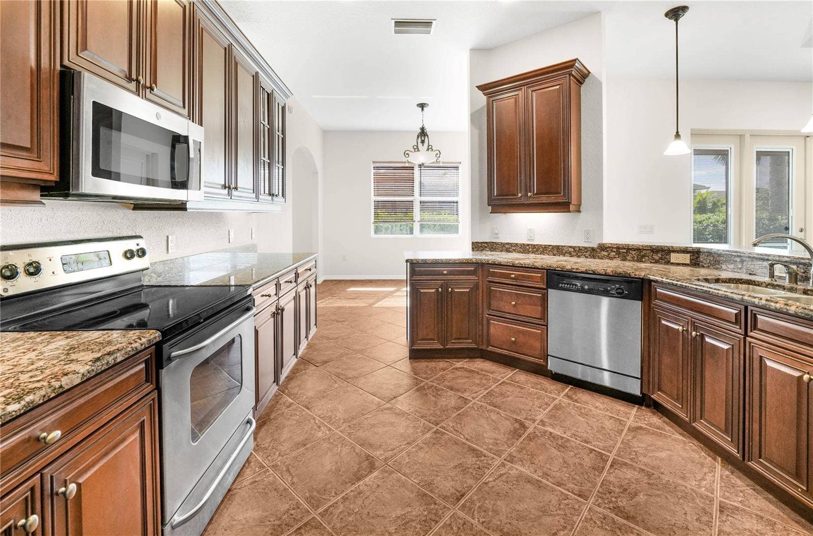 4497 STRATHMORE DRIVE, Lake Wales, FL 33859 4497 STRATHMORE DRIVE, Lake Wales, FL 33859