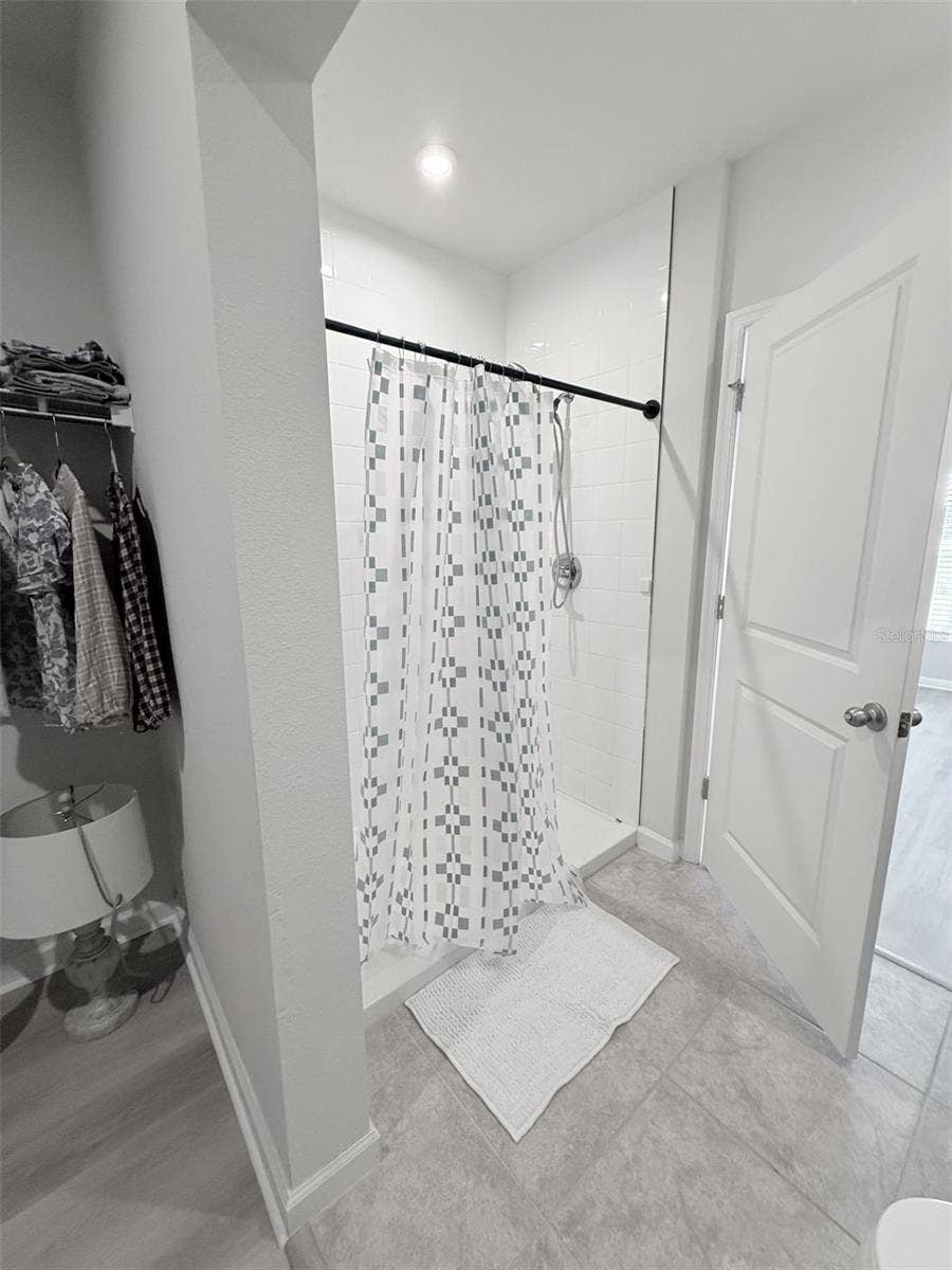 634 EAGLE LANDING BOULEVARD, Winter Haven, FL 33880 Master bath