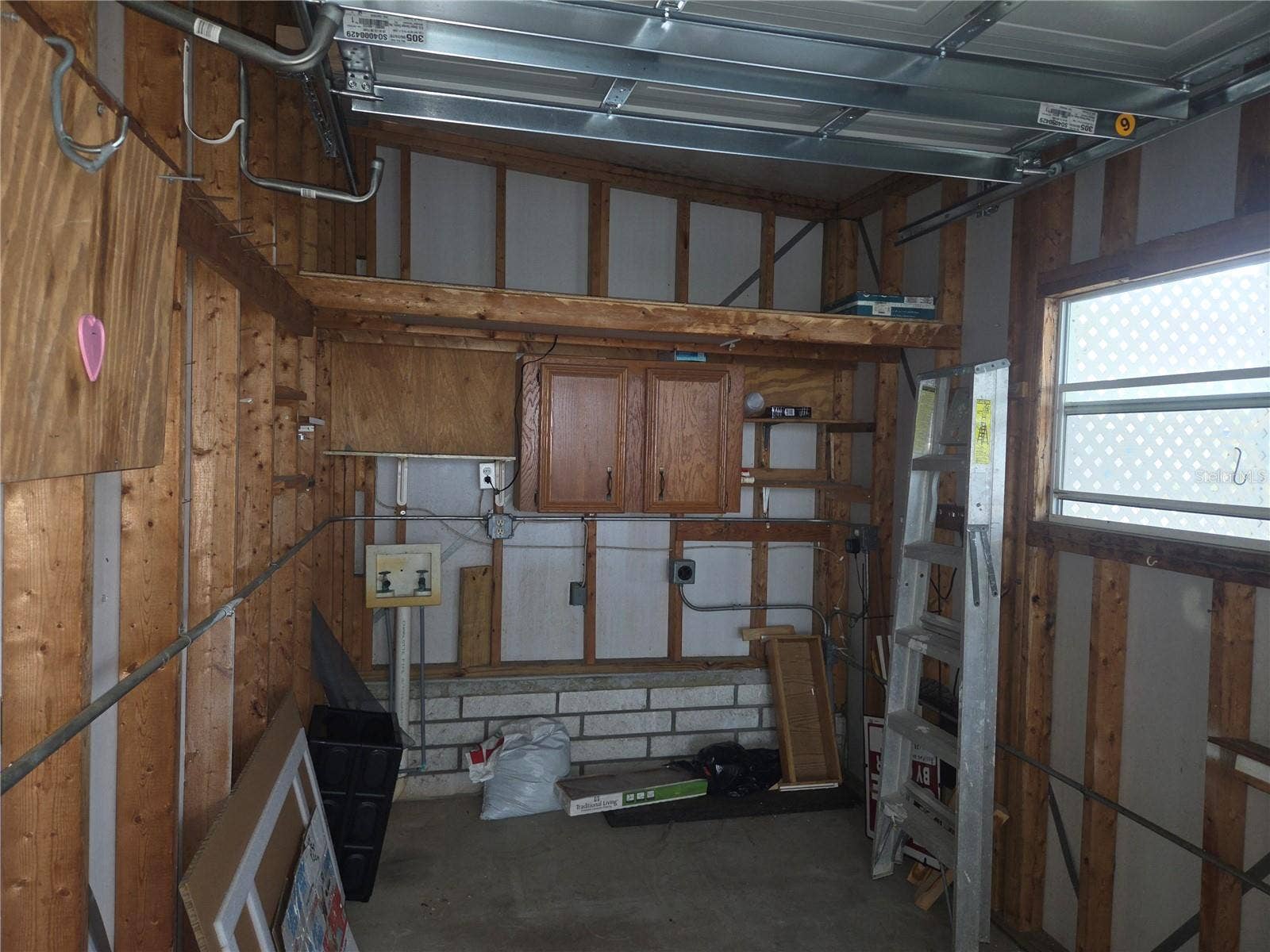 57 STRAPHMORE DRIVE, Haines City, FL 33844 golf cart garage