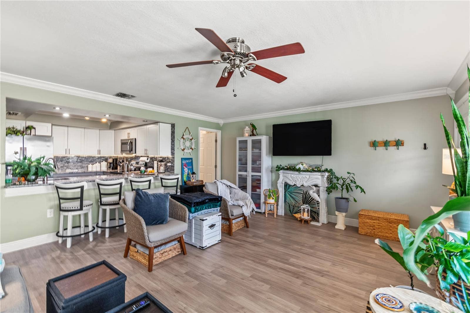 3621 EDGEWATER DRIVE, #207, Sebring, FL 33872
