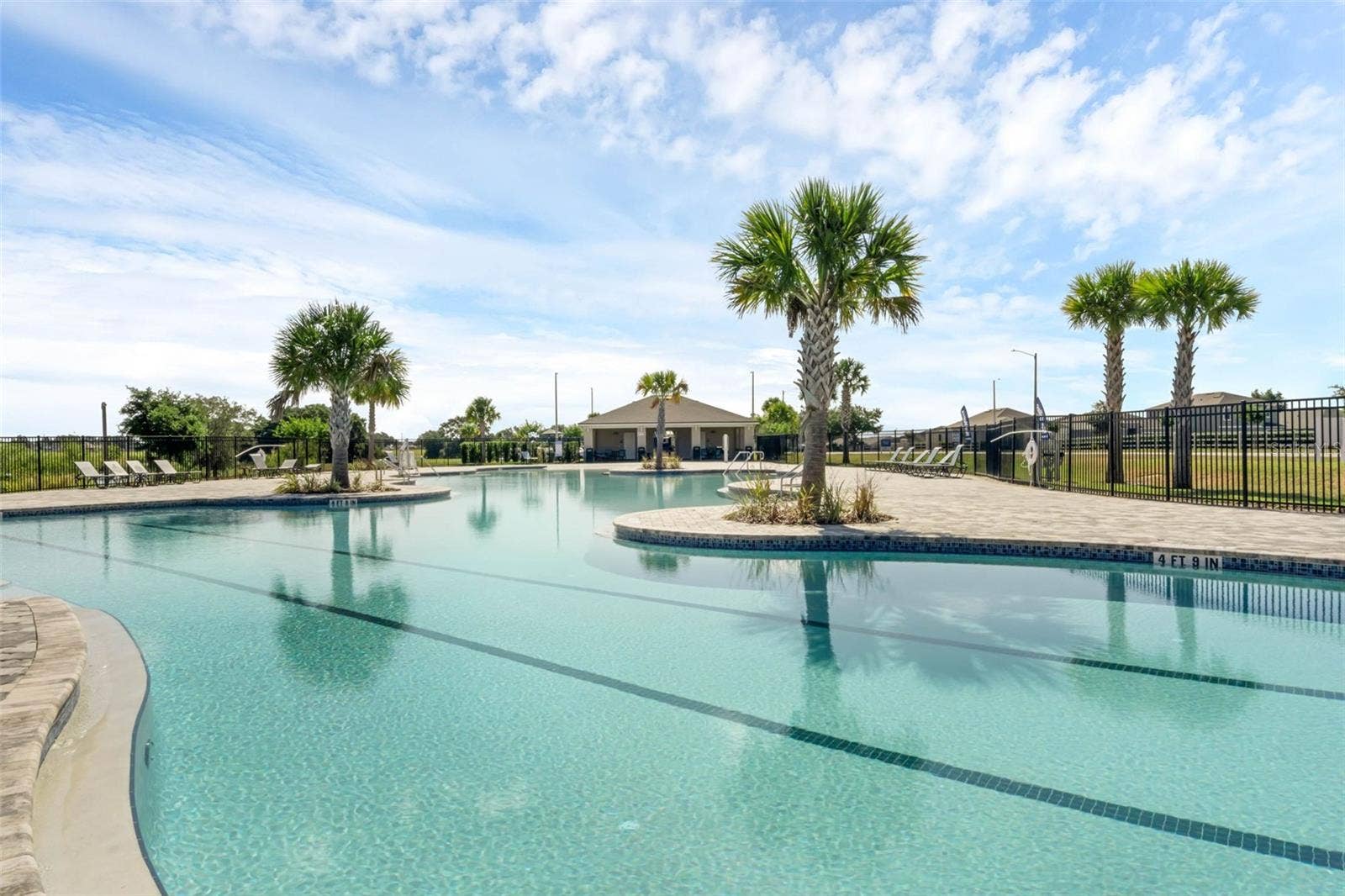 2415 BRASSIE COURT, Winter Haven, FL 33884 Lagoon Style Pool