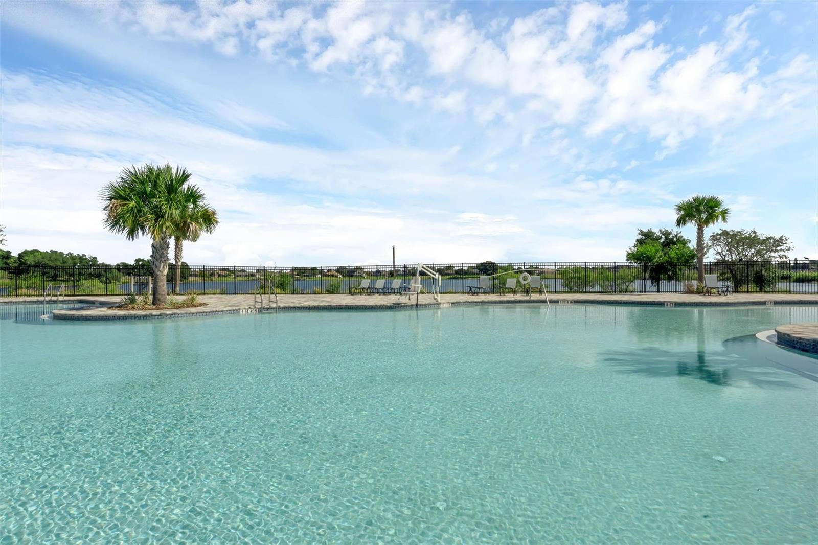 2415 BRASSIE COURT, Winter Haven, FL 33884 Lakefront Pool