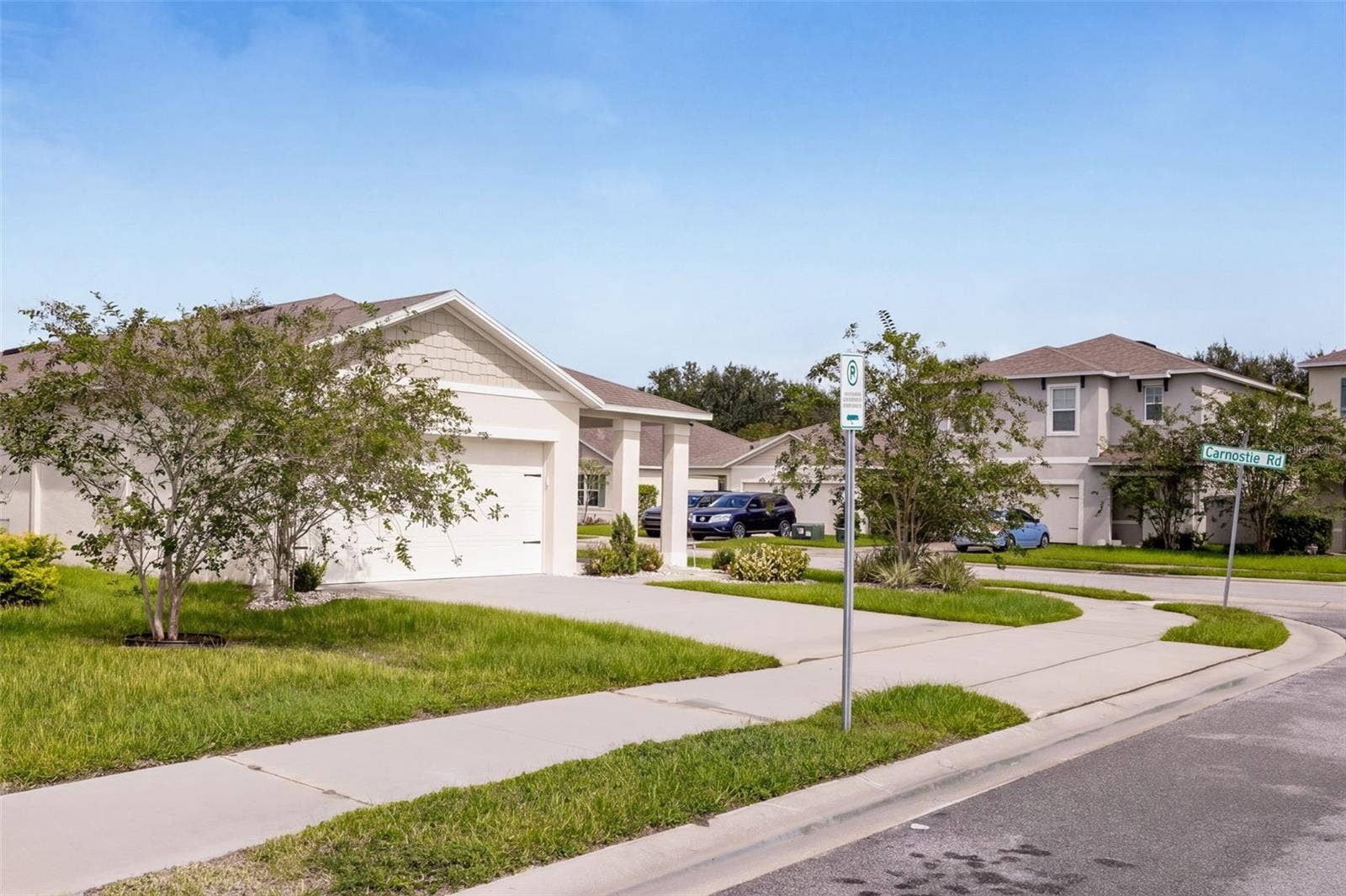 2415 BRASSIE COURT, Winter Haven, FL 33884 2 Car Garage