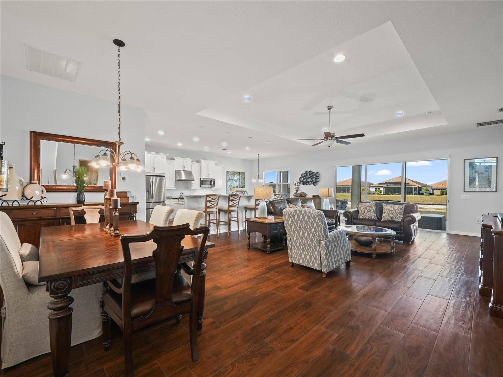 6216 PINEHURST LOOP, Winter Haven, FL 33884 Trey Ceiling and Recessed Lighting in LR