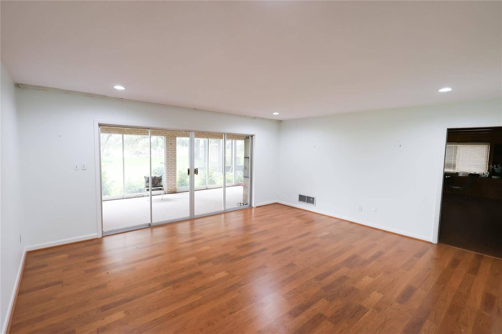 1020 W LAKE HAMILTON DRIVE, Winter Haven, FL 33881 1020 W LAKE HAMILTON DRIVE, Winter Haven, FL 33881