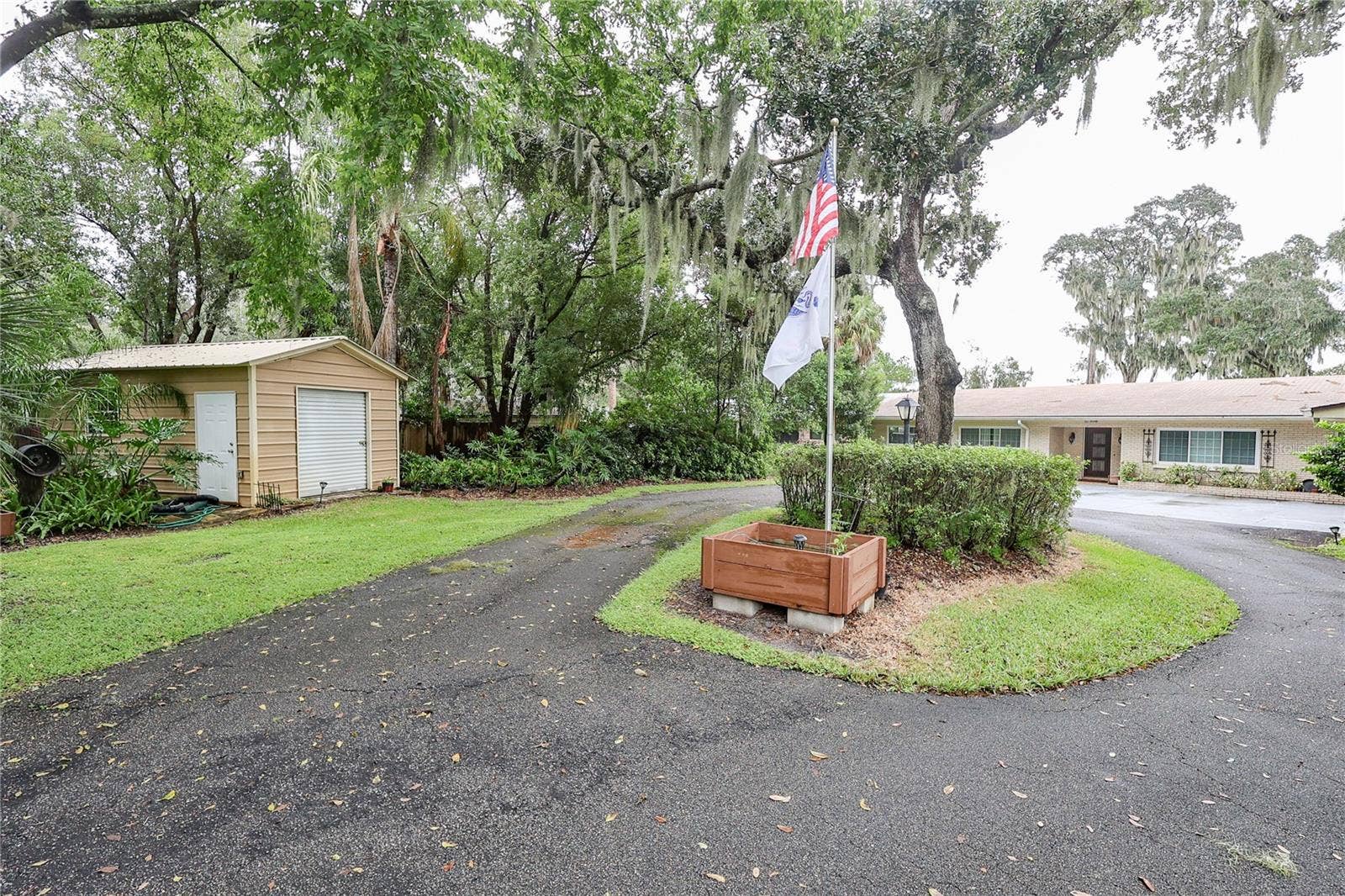 1020 W LAKE HAMILTON DRIVE, Winter Haven, FL 33881 1020 W LAKE HAMILTON DRIVE, Winter Haven, FL 33881