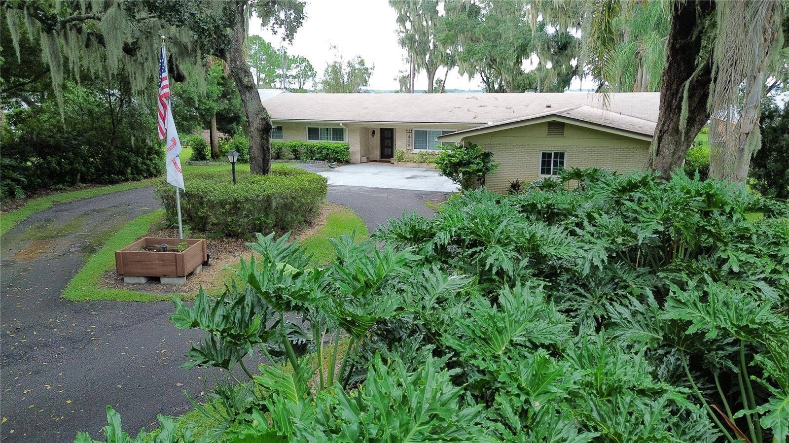 1020 W LAKE HAMILTON DRIVE, Winter Haven, FL 33881 1020 W LAKE HAMILTON DRIVE, Winter Haven, FL 33881