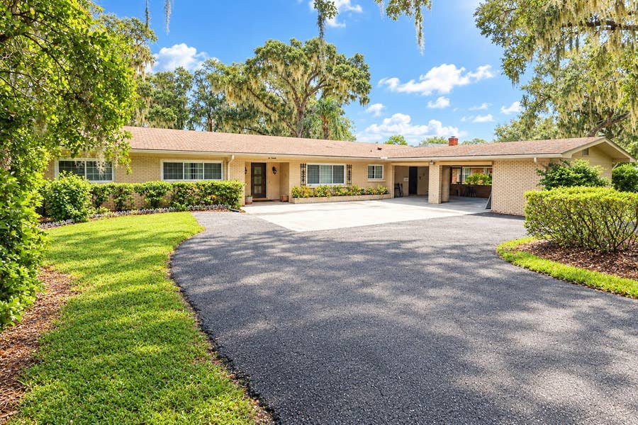 Property photo for 1020 W LAKE HAMILTON DRIVE, Winter Haven, FL