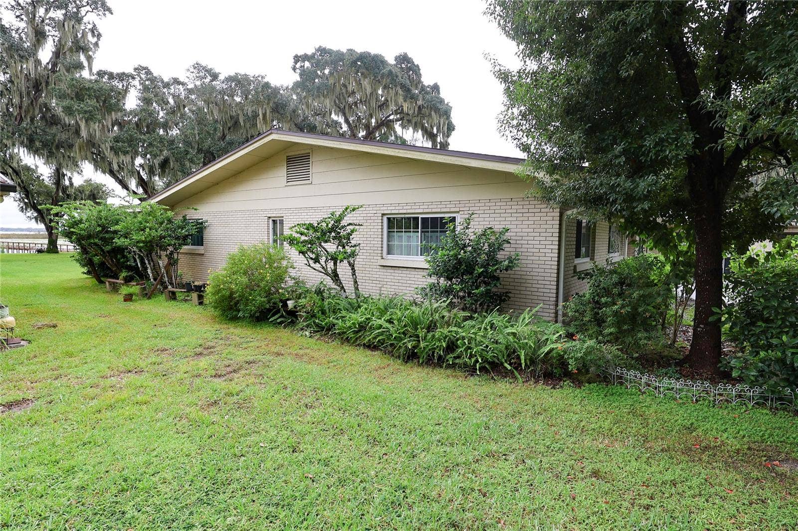 1020 W LAKE HAMILTON DRIVE, Winter Haven, FL 33881 1020 W LAKE HAMILTON DRIVE, Winter Haven, FL 33881
