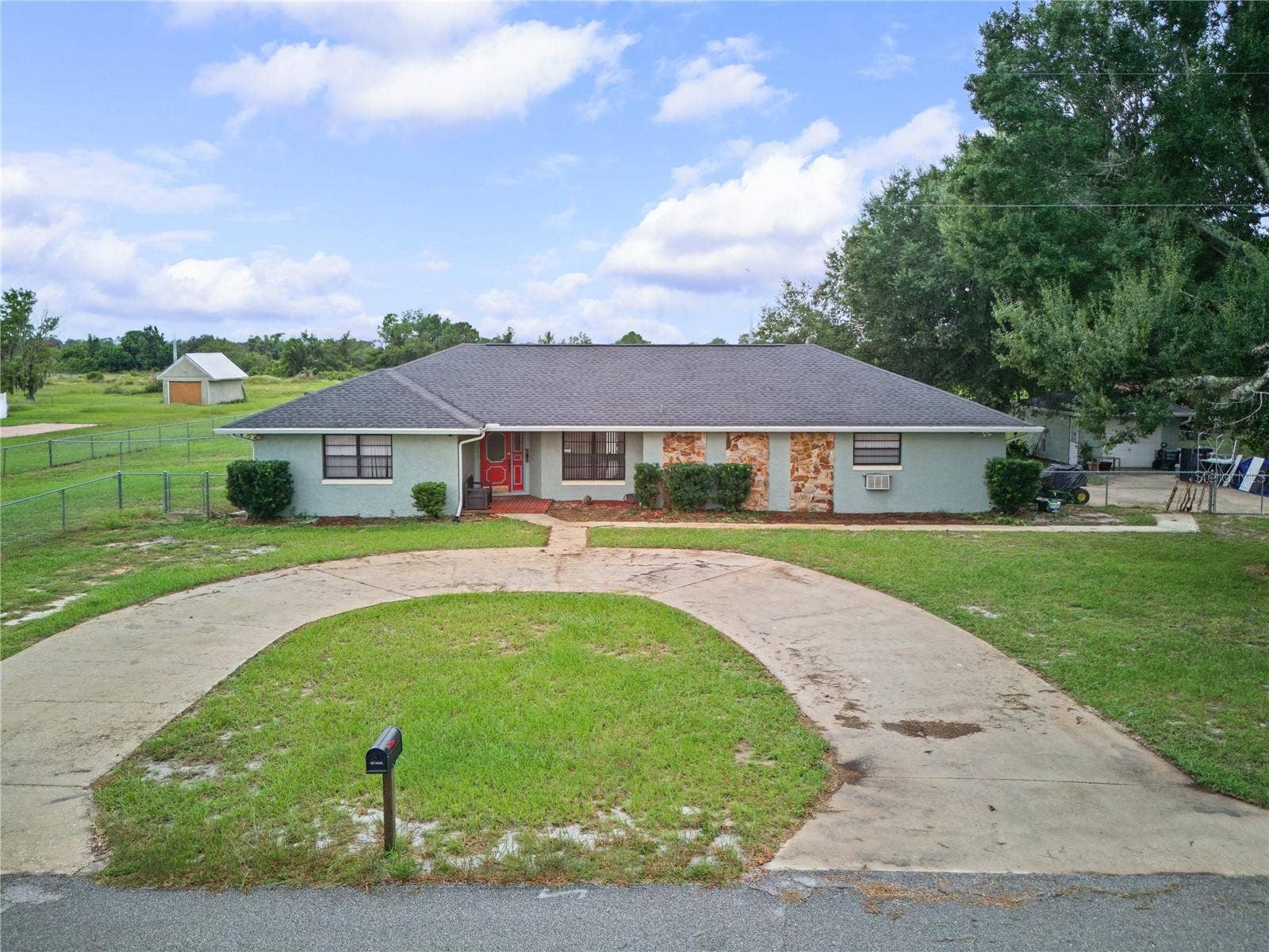 1815 KAREN BOULEVARD, Sebring, FL 33870 1815 KAREN BOULEVARD, Sebring, FL 33870