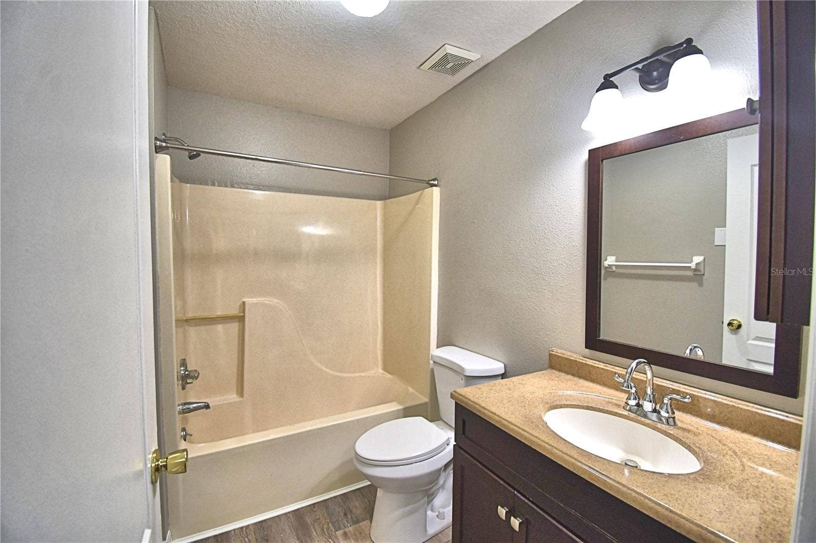3779 RED OAK COURT, Lake Wales, FL 33898 Hall Bathroom