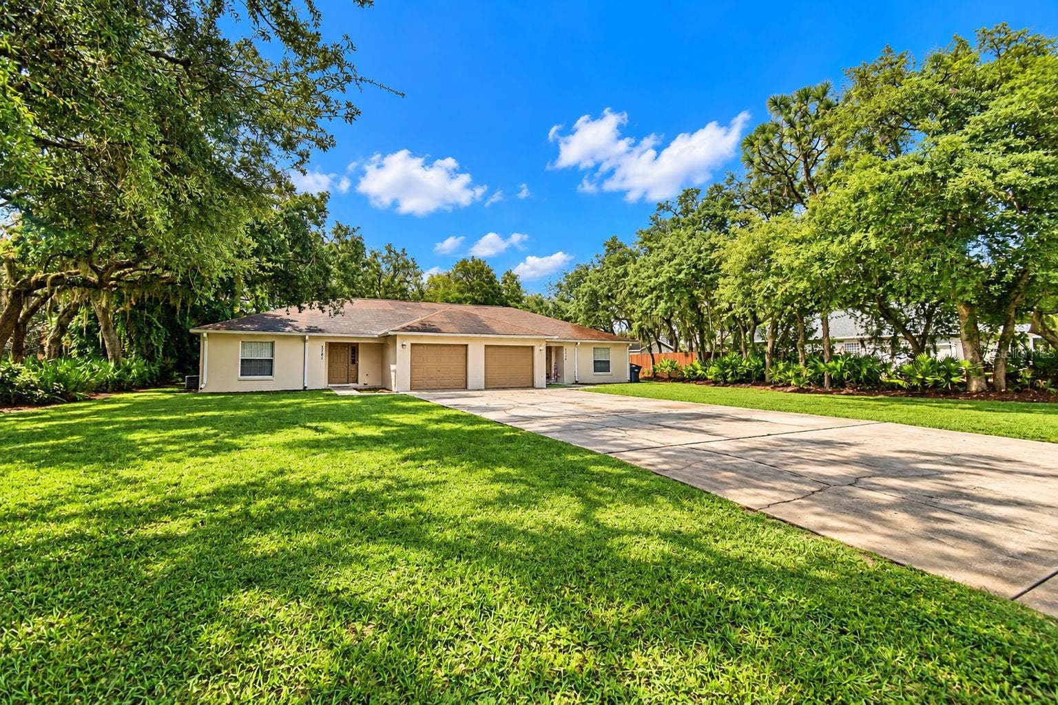 3779 RED OAK COURT, Lake Wales, FL 33898 Duplex 3779 and 3781 Red Oak Court, Lake Wales, FL