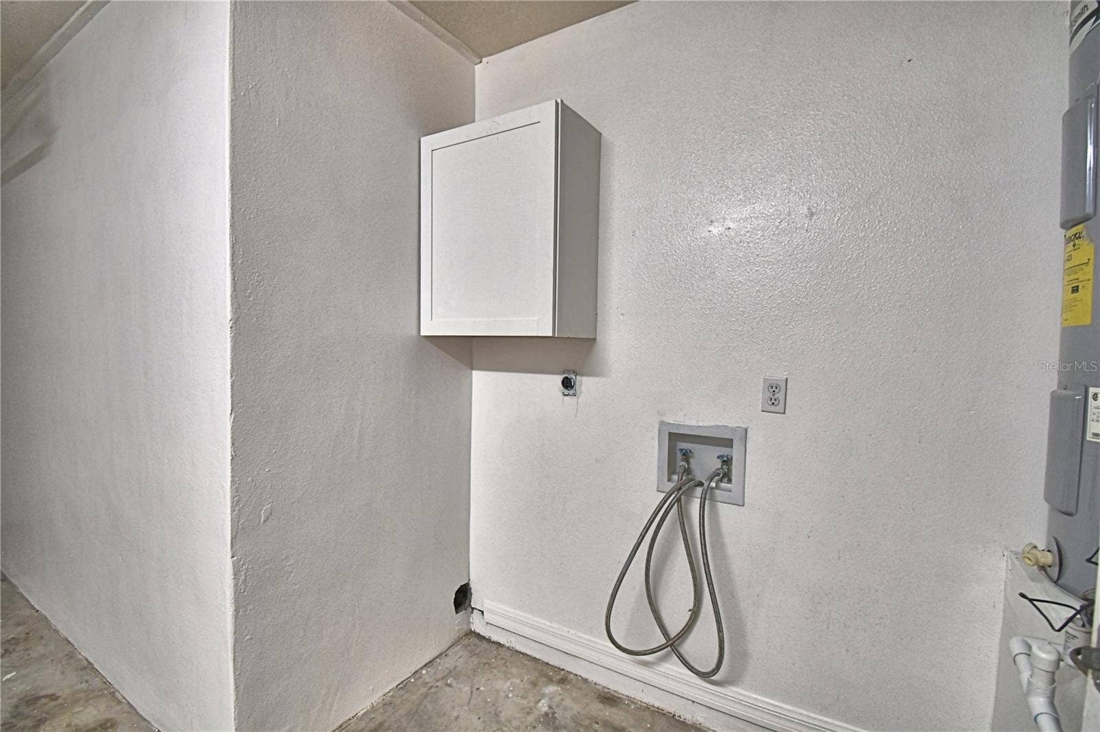 3779 RED OAK COURT, Lake Wales, FL 33898 Washer and dryer hookup in garage.