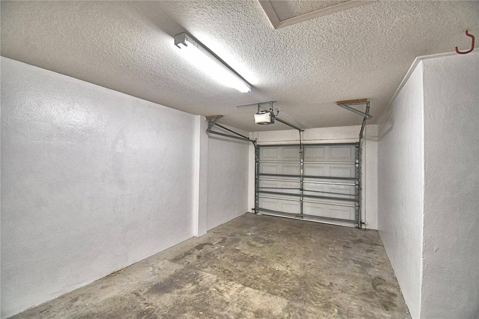 3779 RED OAK COURT, Lake Wales, FL 33898 Single car garage