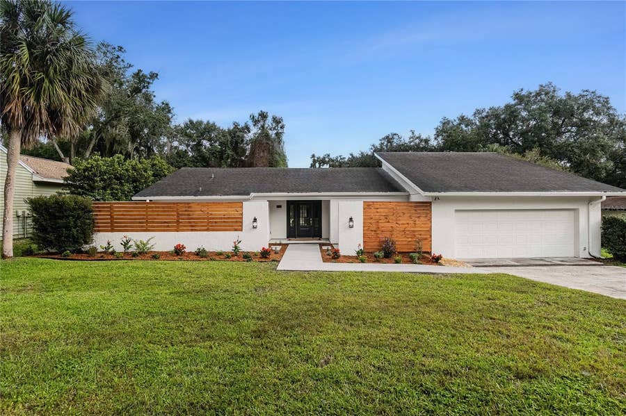 Property photo for 832 BROOKWOOD DRIVE, Lakeland, FL