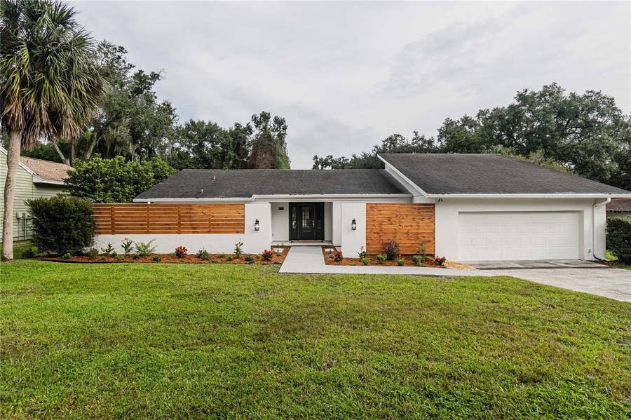 Property photo for 832 BROOKWOOD DRIVE, Lakeland, FL