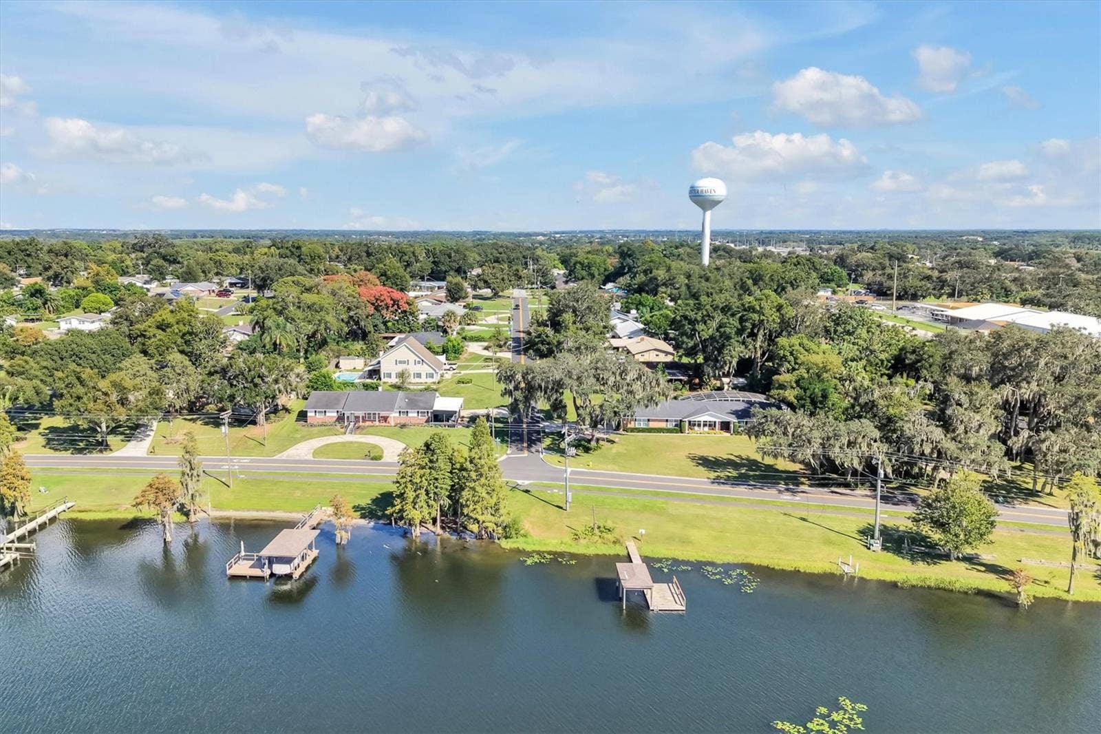 1400 AVENUE D NE, Winter Haven, FL 33881 1400 AVENUE D NE, Winter Haven, FL 33881