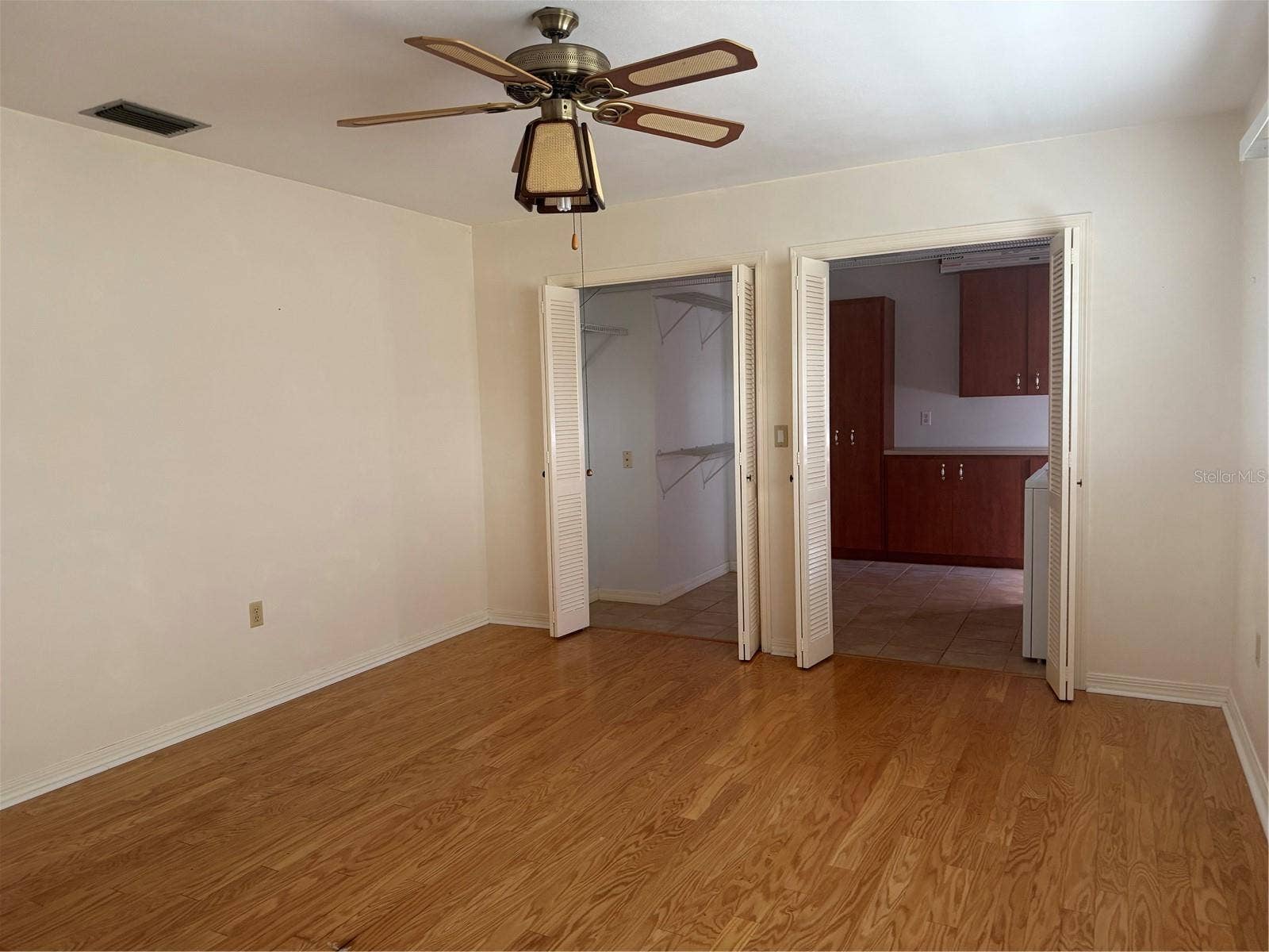 1400 AVENUE D NE, Winter Haven, FL 33881 1400 AVENUE D NE, Winter Haven, FL 33881