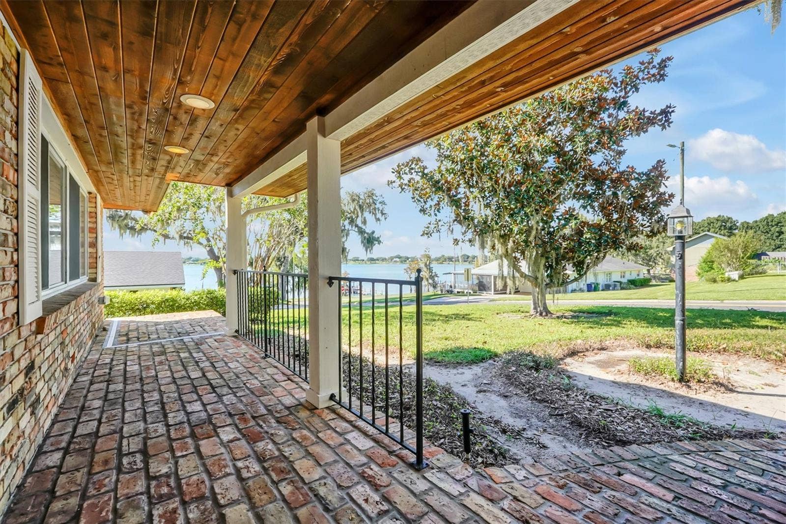 1400 AVENUE D NE, Winter Haven, FL 33881 1400 AVENUE D NE, Winter Haven, FL 33881
