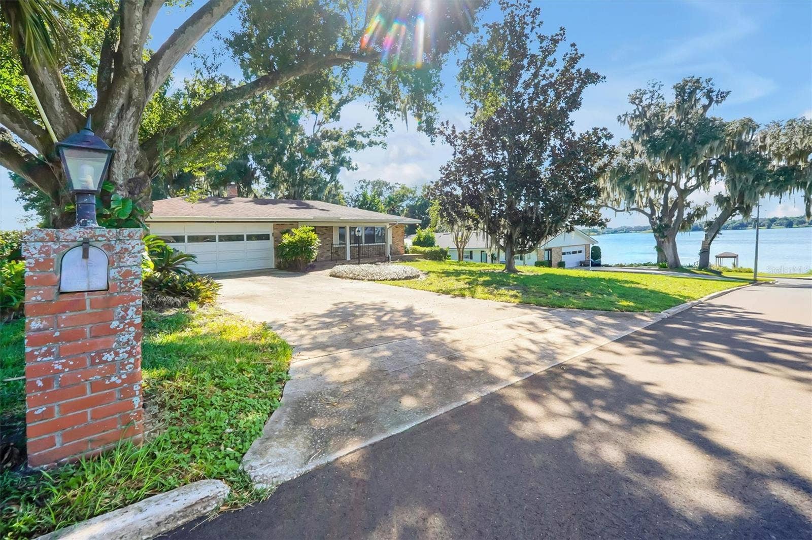 1400 AVENUE D NE, Winter Haven, FL 33881 1400 AVENUE D NE, Winter Haven, FL 33881