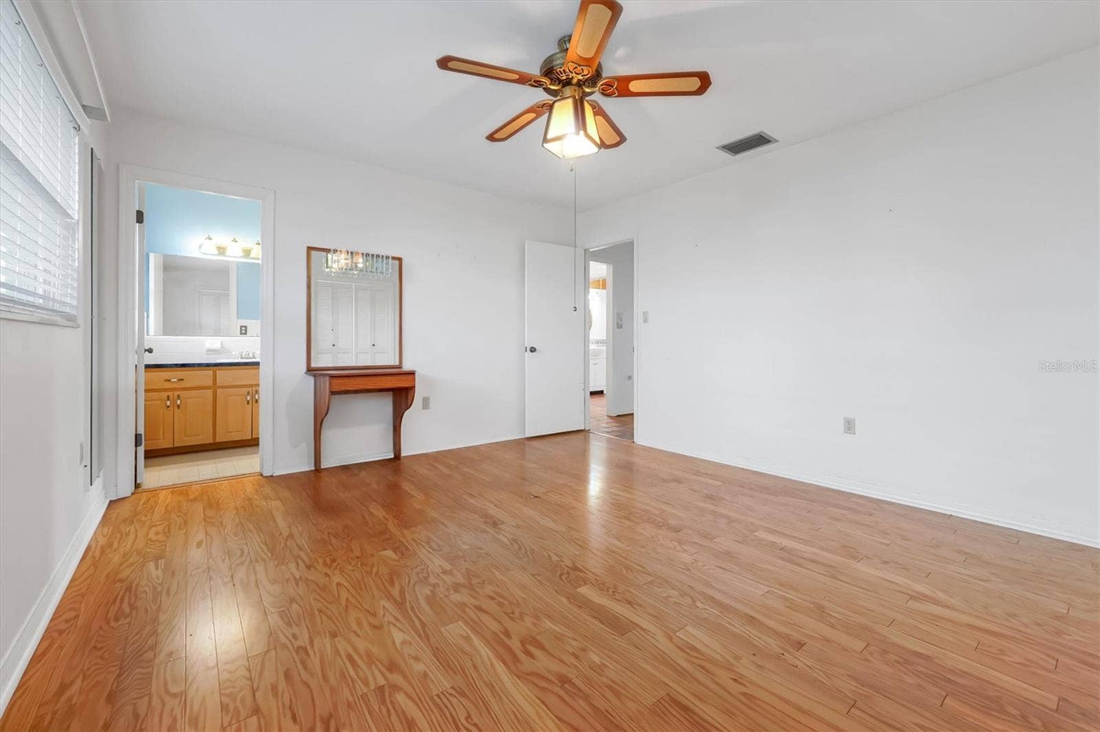1400 AVENUE D NE, Winter Haven, FL 33881 1400 AVENUE D NE, Winter Haven, FL 33881